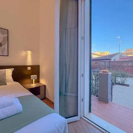 Casa de hóspedes Incorte - 3*